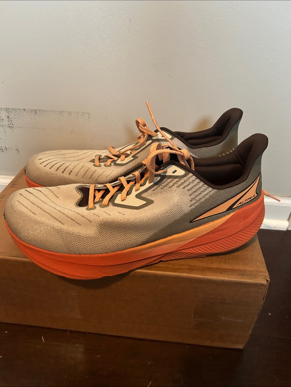 Altra Experience Flow. Lightweight Neutral-Gray & Orange Running Sneakers